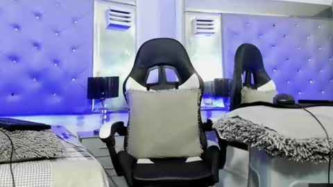 Juan Diego Uribe online show from 02.08.25