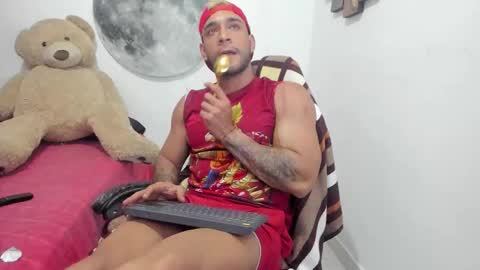 Snapshot of juanes_aristi chatting on 02.23.26 Juanes online show from 02.23.26