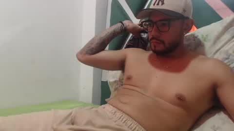 juanfe_style online show from 11.10.25