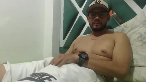 juanfe_style online show from 11.12.25