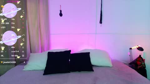 Blue online show from 11.28.25