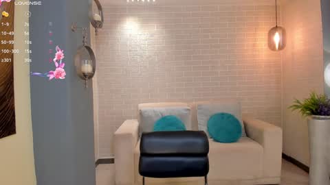 Juanita Clay online show from 12.26.24