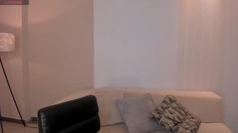 Juanita Clay online show from 01.14.25