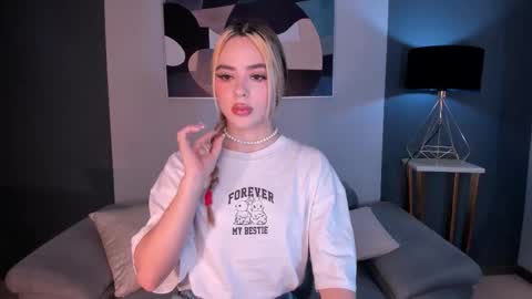 Juanita Clay online show from 09.09.25