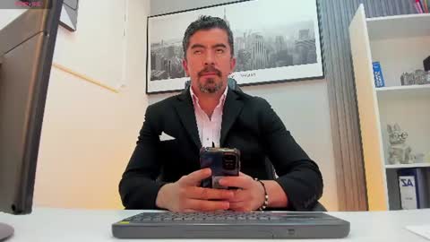 Snapshot of juank_fit45 chatting on 07.30.26 Juan k online show from 07.30.26