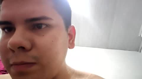 Snapshot of juanmanuelalgecira chatting on 03.25.26 juanmanuelalgecira online show from 03.25.26