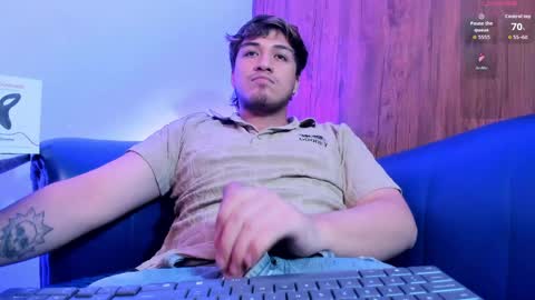 Snapshot of juanmechanic chatting on 05.17.26 JUAN online show from 05.17.26