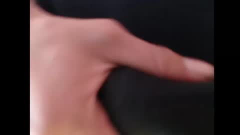 Snapshot of juanmres chatting on 11.08.25 juanmres online show from 11.08.25