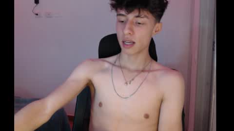 Snapshot of juanmres chatting on 11.29.25 juanmres online show from 11.29.25