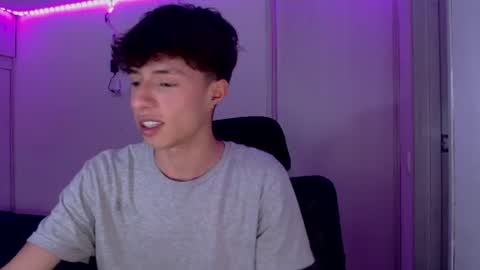 Snapshot of juanmres chatting on 02.05.26 juanmres online show from 02.05.26