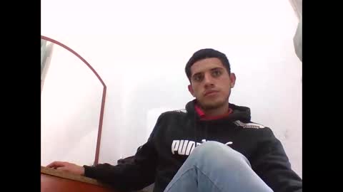 Snapshot of juanperez1999777 chatting on 10.31.25 juanperez1999777 online show from 10.31.25