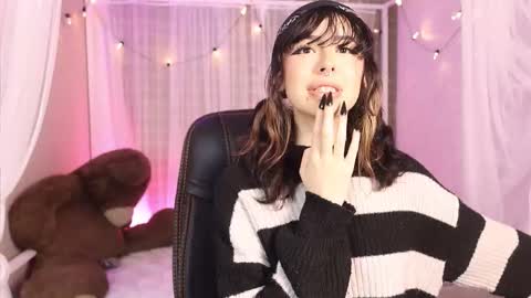 Snapshot of judaline chatting on 12.03.25 judaline online show from 12.03.25