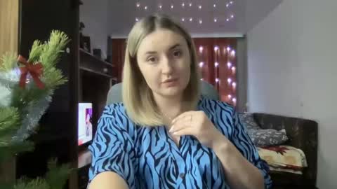 Snapshot of judevalenti chatting on 12.19.24 JudeValenti online show from 12.19.24