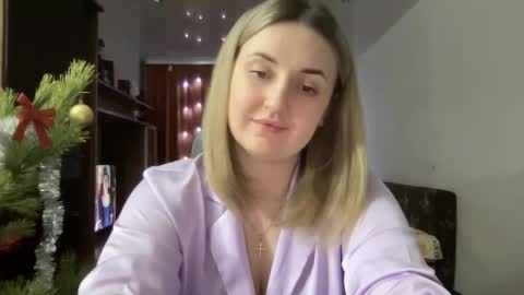 Snapshot of judevalenti chatting on 12.22.24 JudeValenti online show from 12.22.24