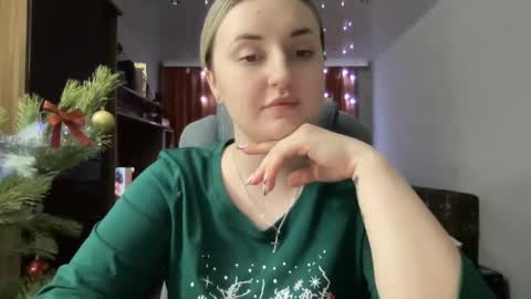 Snapshot of judevalenti chatting on 01.04.25 JudeValenti online show from 01.04.25