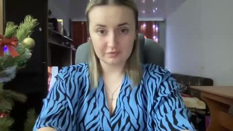 Snapshot of judevalenti chatting on 01.08.25 JudeValenti online show from 01.08.25