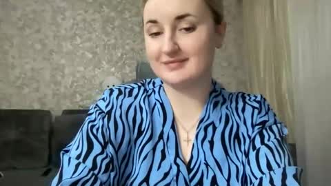 Snapshot of judevalenti chatting on 10.27.25 JudeValenti online show from 10.27.25