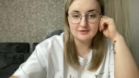 Snapshot of judevalenti chatting on 12.03.25 JudeValenti online show from 12.03.25