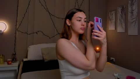 Snapshot of judymiles chatting on 09.11.25 Angelica online show from 09.11.25