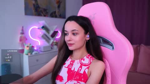 Angelina online show from 10.29.25