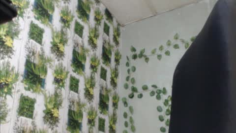 Snapshot of juicy_gold22 chatting on 01.06.25 Mariagold online show from 01.06.25