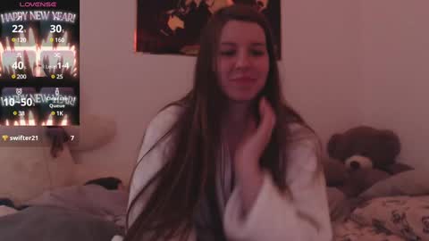 Snapshot of juicy_mystery chatting on 02.28.25 laura online show from 02.28.25