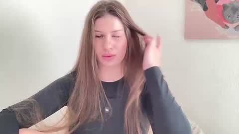 Elena online show from 07.31.26