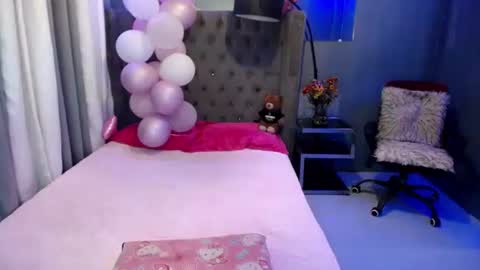 Den  online show from 05.05.26