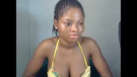 juicynpinkx online show from 04.30.26