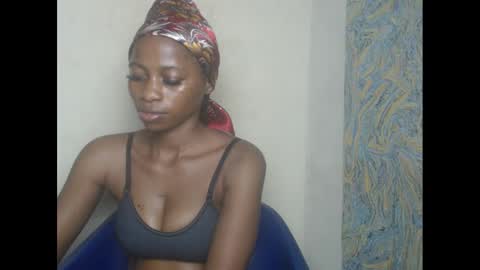 Snapshot of juicypiexx chatting on 02.10.25 juicypiexx online show from 02.10.25