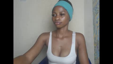 Snapshot of juicypiexx chatting on 02.15.25 juicypiexx online show from 02.15.25