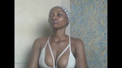 Snapshot of juicypiexx chatting on 03.12.25 juicypiexx online show from 03.12.25