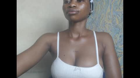 Snapshot of juicypiexx chatting on 03.12.25 juicypiexx online show from 03.12.25