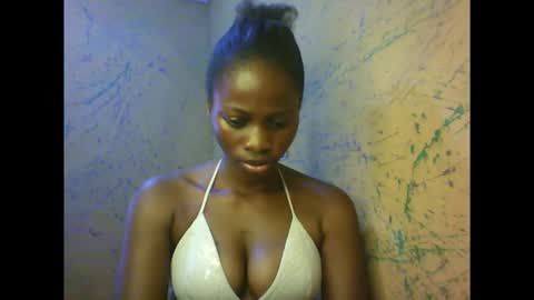 Snapshot of juicypiexx chatting on 10.18.25 juicypiexx online show from 10.18.25