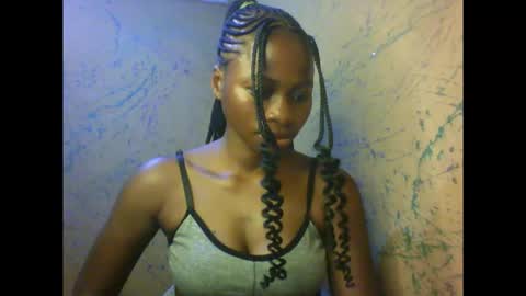 Snapshot of juicypiexx chatting on 10.21.25 juicypiexx online show from 10.21.25