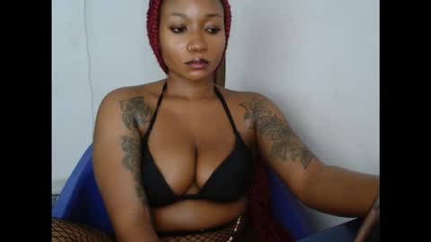 juicyxpink online show from 10.04.25