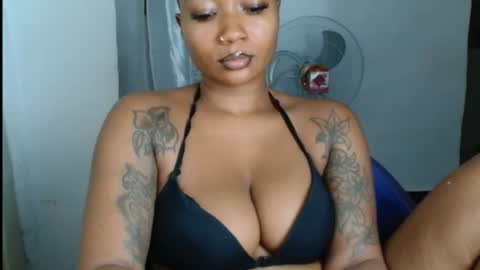 juicyxpink online show from 06.30.26