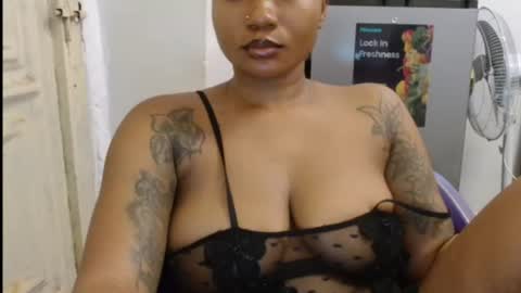 juicyxpink online show from 08.05.26