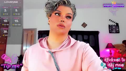 Jujubee online show from 12.21.24