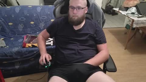 Julcs online show from 12.18.24