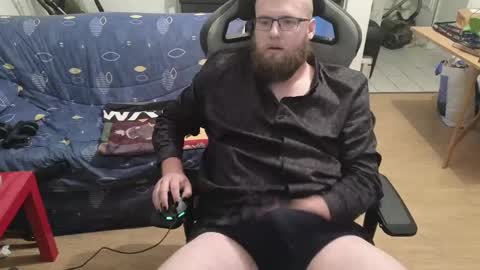 Julcs online show from 12.22.24