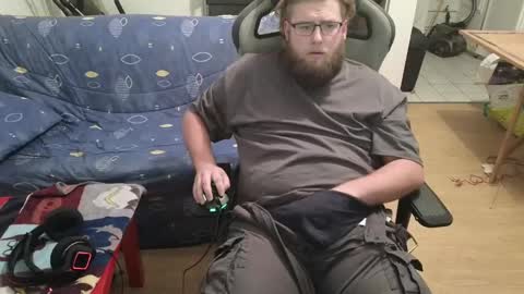 Julcs online show from 01.10.25