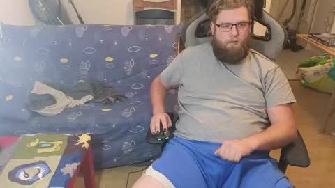 Julcs online show from 01.25.25