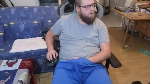 Julcs online show from 02.07.25