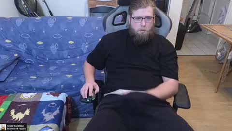 Julcs online show from 02.17.25