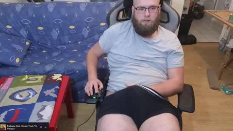 Julcs online show from 03.05.25