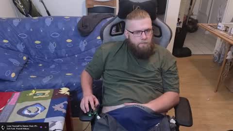 Julcs online show from 03.07.25