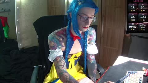 Snapshot of juleea_doll chatting on 01.27.25 Julia online show from 01.27.25