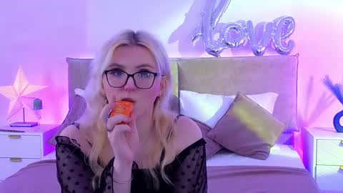 Jules Nightt online show from 05.03.26