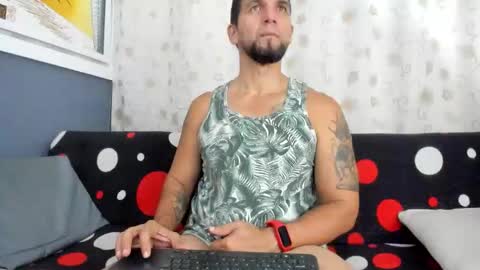 juleslake2 online show from 11.20.25